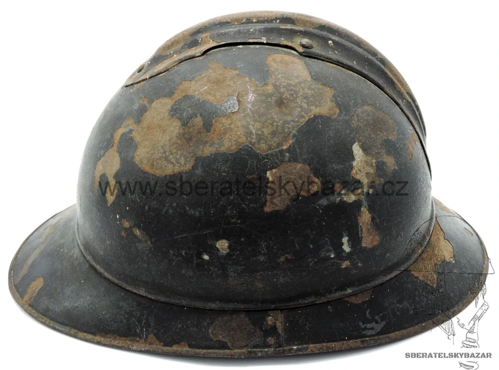 Francouzská přilba vz. 15 „Adrian“ 