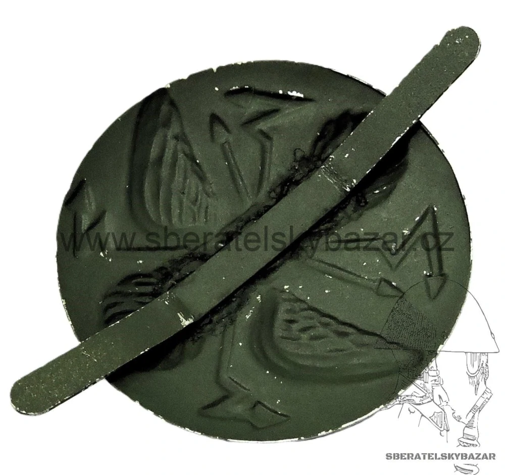 Znak na Francouzkou přilbu m26 