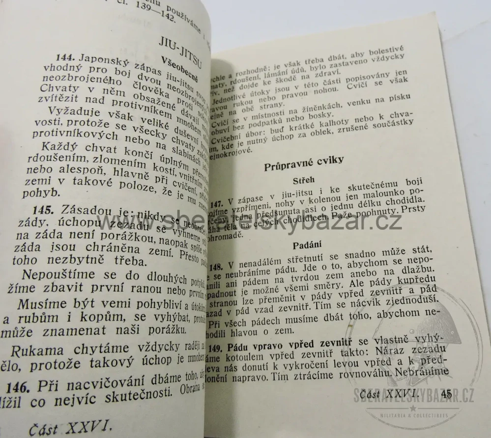 Čs. vojenský předpis – Boj zblízka – boj bodákem a rohování 