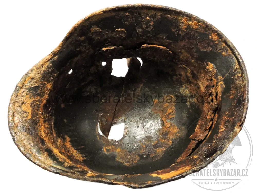 Německá přilba Wehrmacht M40 – originál WWII, původní barva