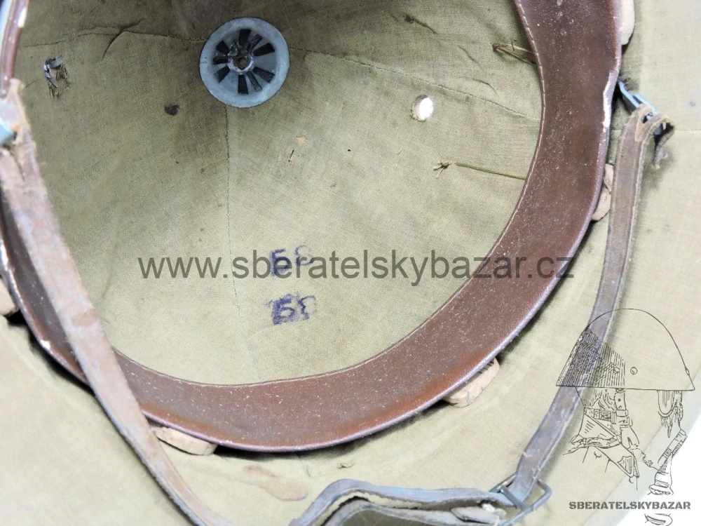 Italský válečný klobouk M28 WWII - Velikost 58