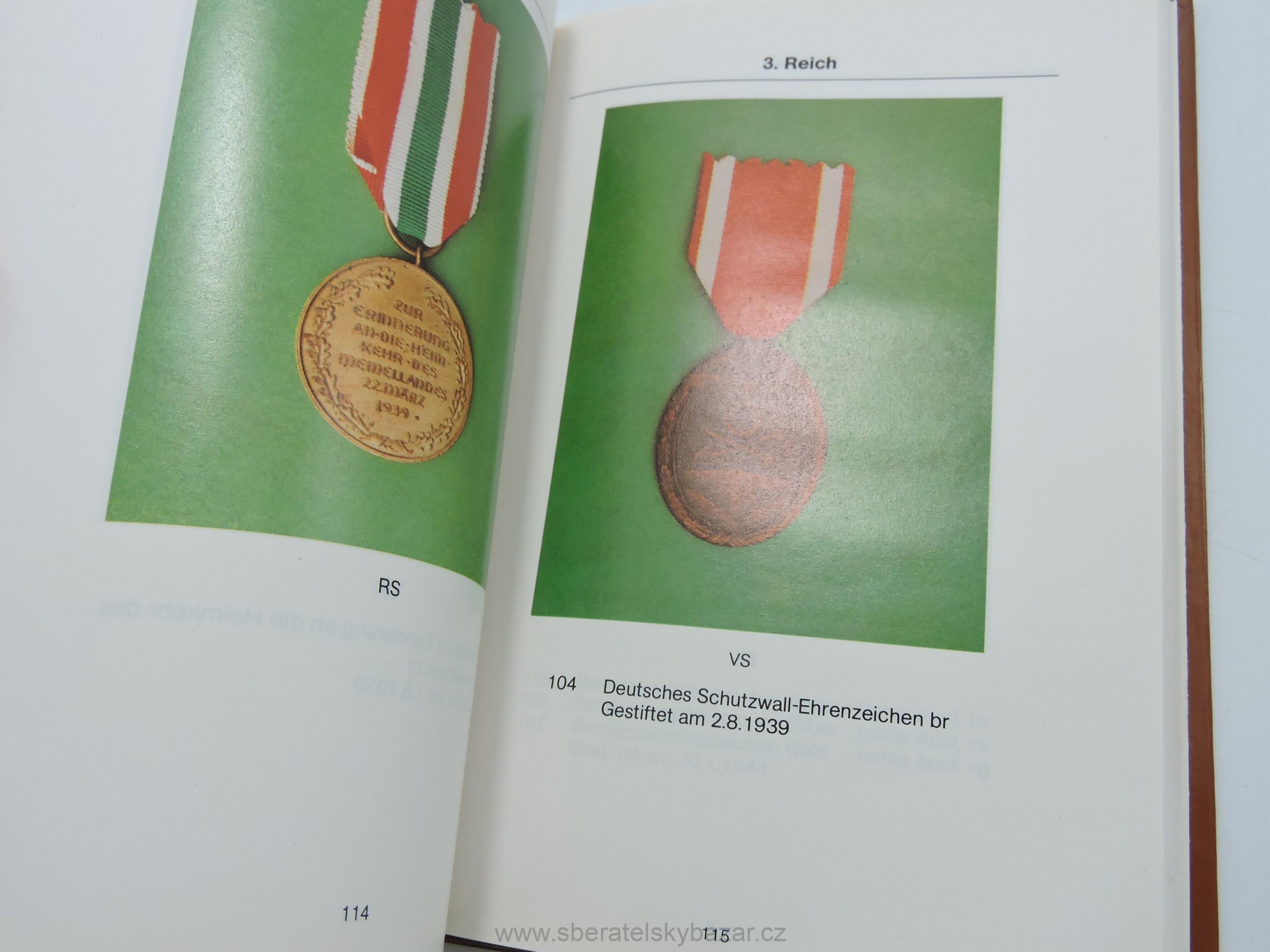 Die Orden und Ehrenzeichen des Dritten Reiches. Hier Band 4: Die Kampfabzeichen der Luftwaffe, des Heeres und der Kriegsmarine.