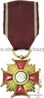 Polsko, Zlatý kříž za zásluhy, 1952-1989
